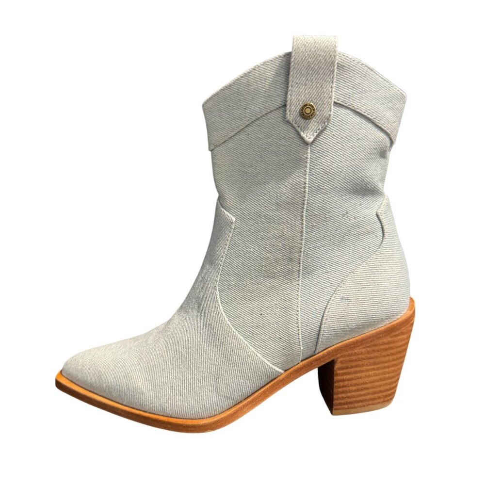 7 For All Mankind Womens Denim Blue Western Cowboy Ankle Boots, Size 36 NWOB